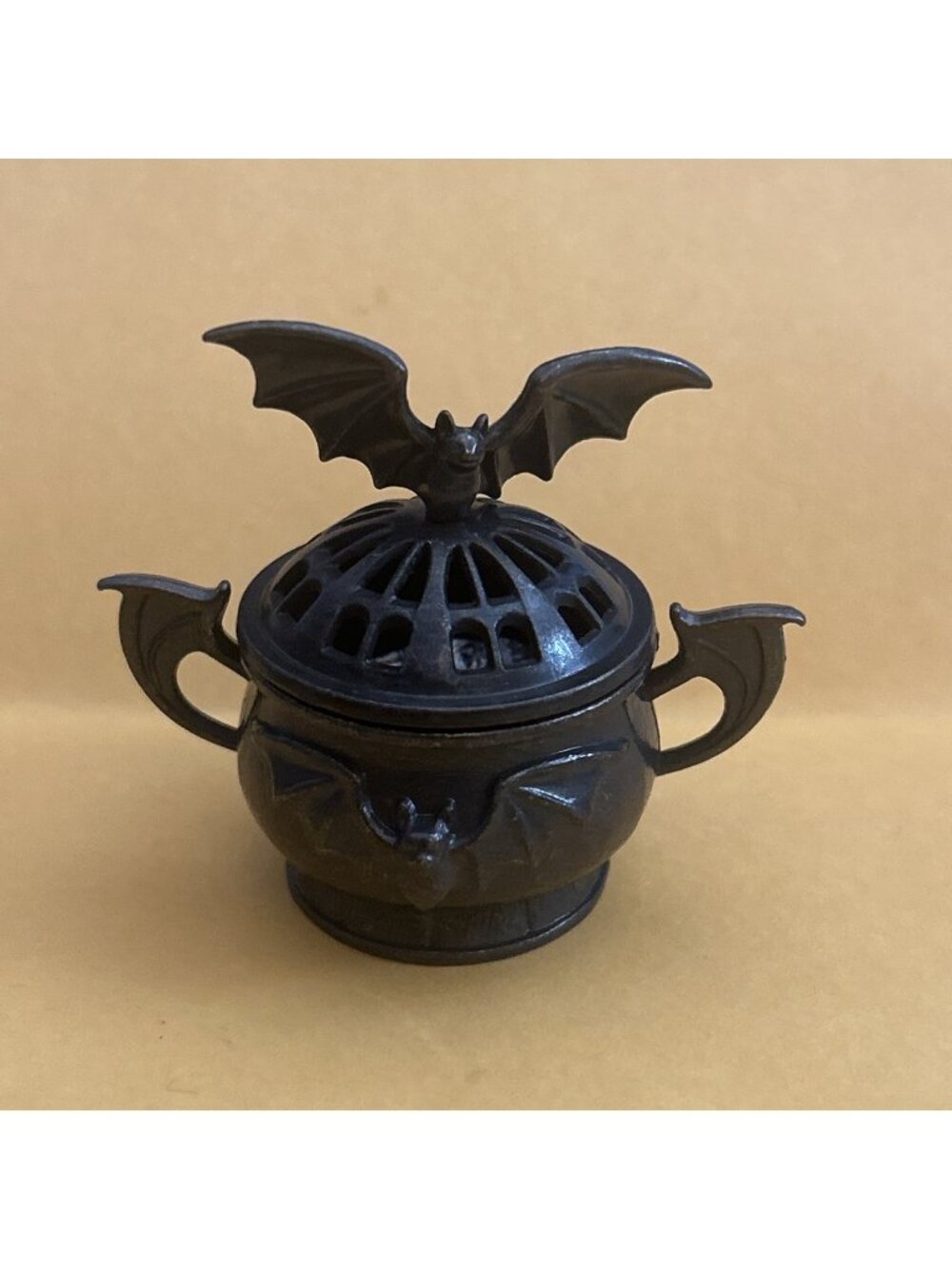 Incense Burner Cauldron Bat Black Goth Emo Scent Burner New Read
